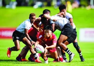 澎湃号>南京妇联> 闫美玲年龄:24岁参赛项目:女子橄榄球比赛时间:7月