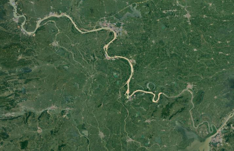 千里长江,险在荆江(长江进入荆江段,河道九曲回肠,洪灾多发)   这