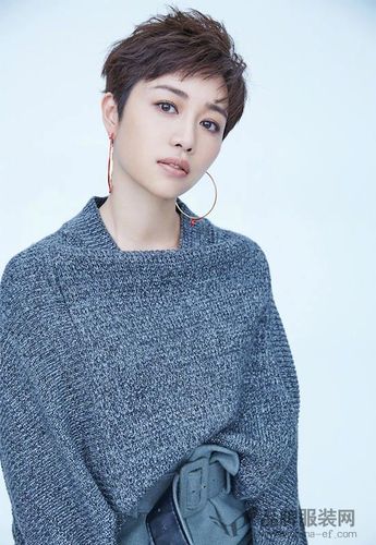 演员张龄心曝时尚写真大片 利落短发让人眼前一亮