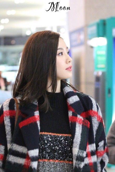 刘诗诗# 诗诗真是美到爆啊!九张也不够诗诗的侧脸,请