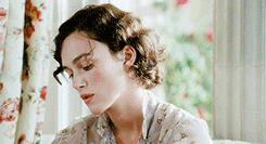 英伦玫瑰凯拉奈特莉潇洒直率冷艳优雅