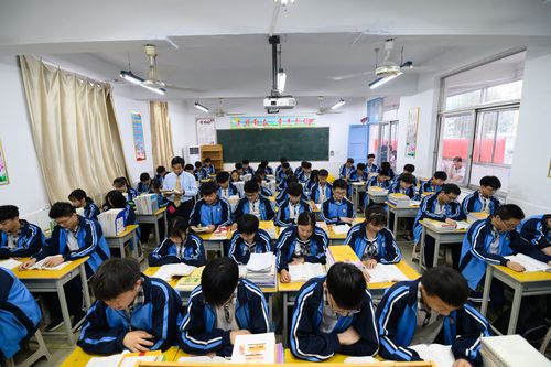 南阳华龙高级中学2020年全面招生启动