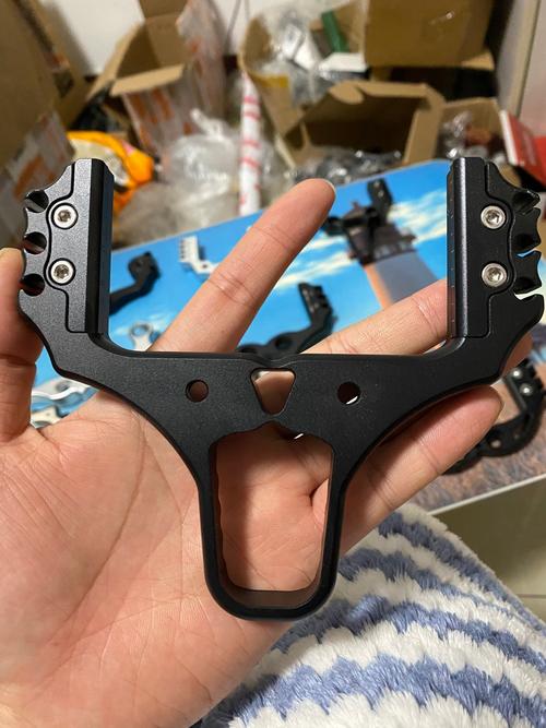 新款升级野战狼传统弹弓两用弓门蓝色风暴猎鹰数控加大夹片