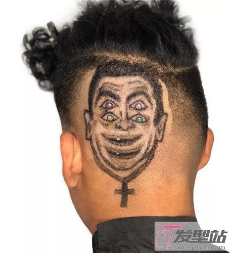 3d立体感的发型雕刻,惟妙惟俏程度,实在是精湛,这后脑勺的雕刻发型