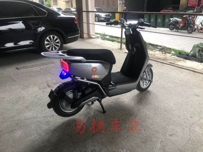 e3雅迪电动车尾箱架铂金版载物架货架行李架尾翼电动车