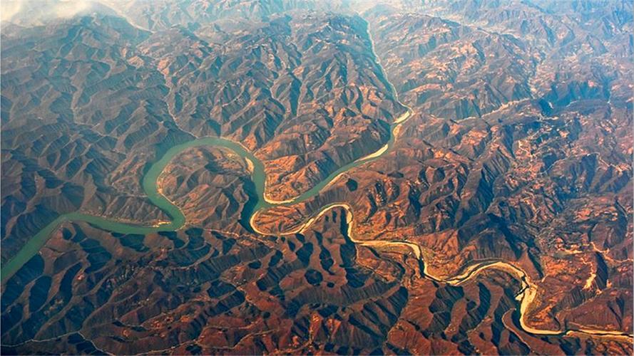 秦岭凭什么号称"中华龙脉"?一岭分南北,一脉承华夏!