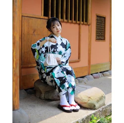 日本和服女正装改良和服便穿款圣诞主题摄影写真影视道具和服秋冬