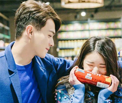 赵露思和许凯同框会怎样?看过他们的剧就知道了,网友:有些甜