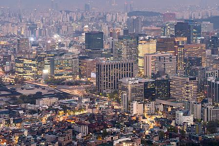 韩国首尔市中心城市景观的空中日落夜景与首尔塔首尔市中心城市景观