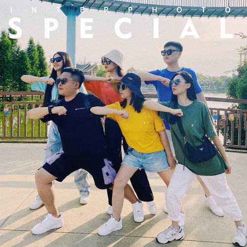 迷惑沙雕照让人记忆深刻的六人拍照姿势