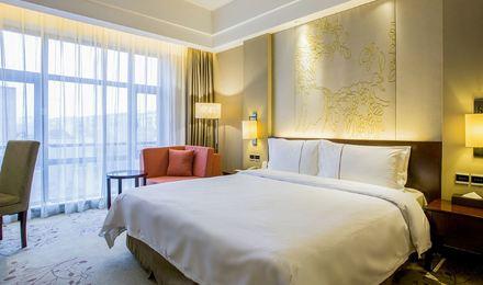 扬州中集格兰云天大酒店2天1晚套餐(可选2人早茶或2人