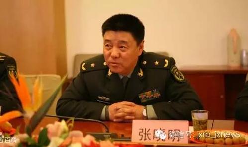 现任上海警备区政治委员.
