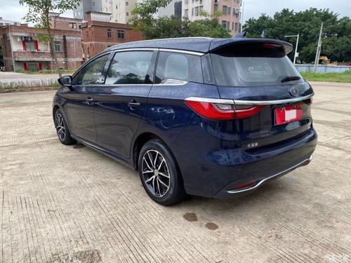 国产里一款表现杰出的大空间mpv~比亚迪宋max