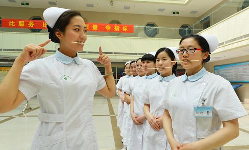 国际护士节:向我们白衣天使致敬,让彼此多一份爱
