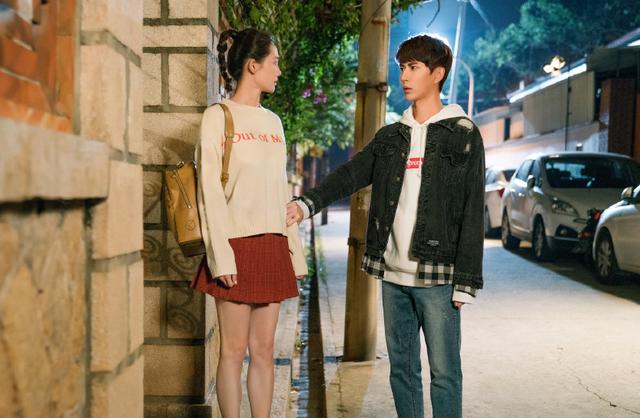 《青春抛物线》于朦胧演技赞,剧中实力宠妹,全能哥哥