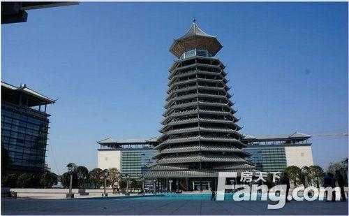 新区一院两馆部分功能投入使用,广电 ,金融 ,建设大厦等配套设施建设