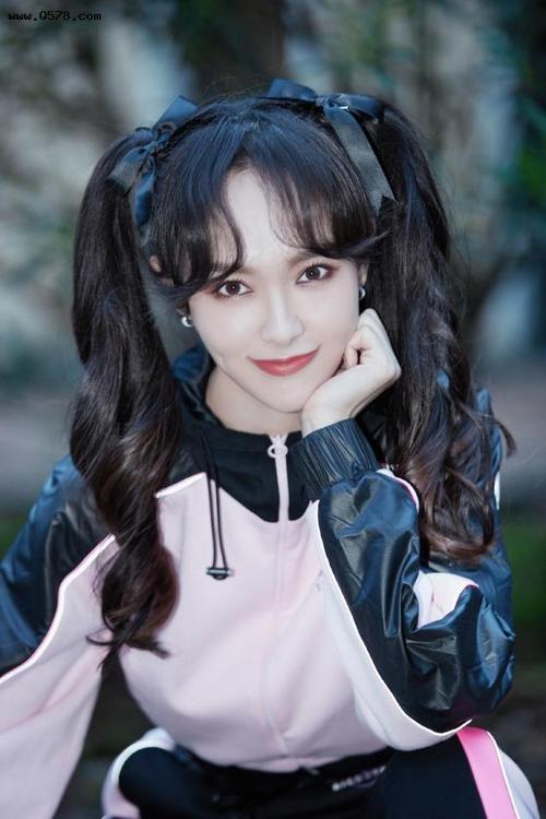 别再披头散发了!这4款"发型"才够美够撩人,总有一款适合你