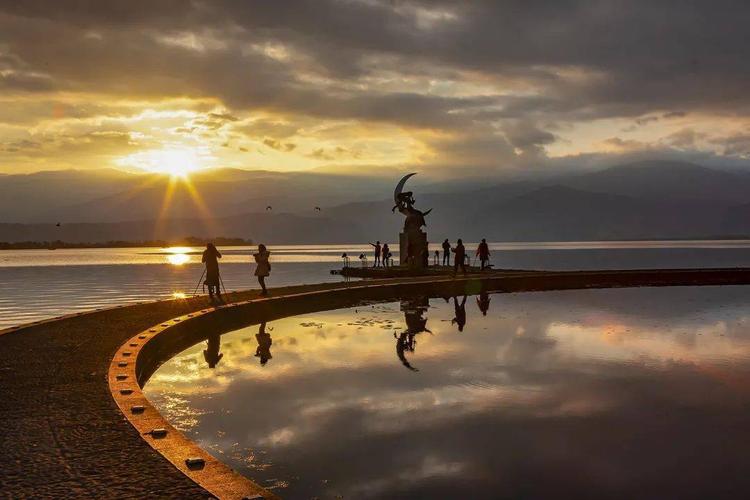 西昌市邛海国家湿地公园上榜2020四川最受网民喜爱的网红打卡地!