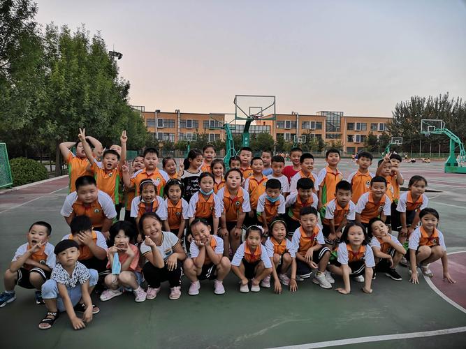 潍坊峡山双语小学二年级3班开学记