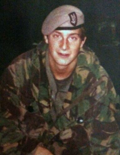 贝尔格里尔斯好帅!贝爷怎么可以这么帅!爱死他了!