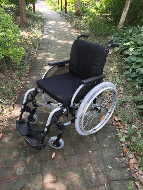 新款奥托博克轮椅新思达型m2 可折叠250斤大承重靠背可调节 轻便