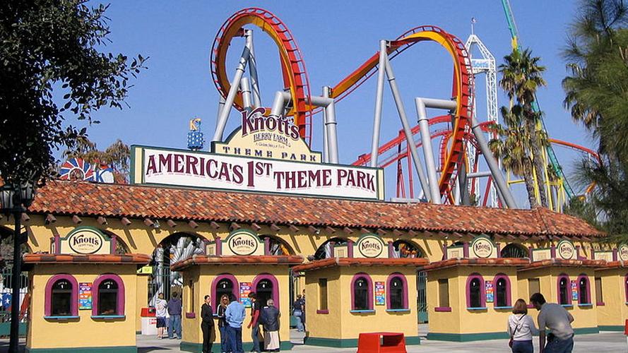 one ticket to cedar fair theme parks - carowinds, knotts, kings
