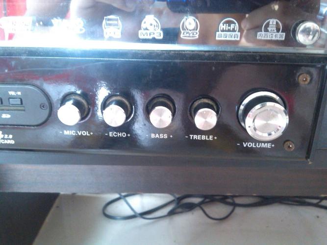 这个音响 (韩国现代) 怎么样 调成重低音?