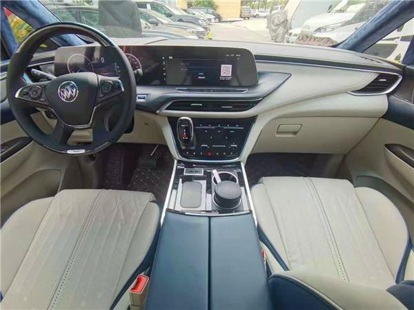 别克gl8es陆尊新款水晶宝座雷神定制款