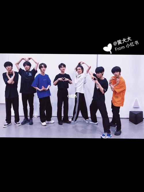 tnt_时代少年团_丁程鑫_宋亚轩_张真源_严浩翔_tnt时代少年团_娱乐