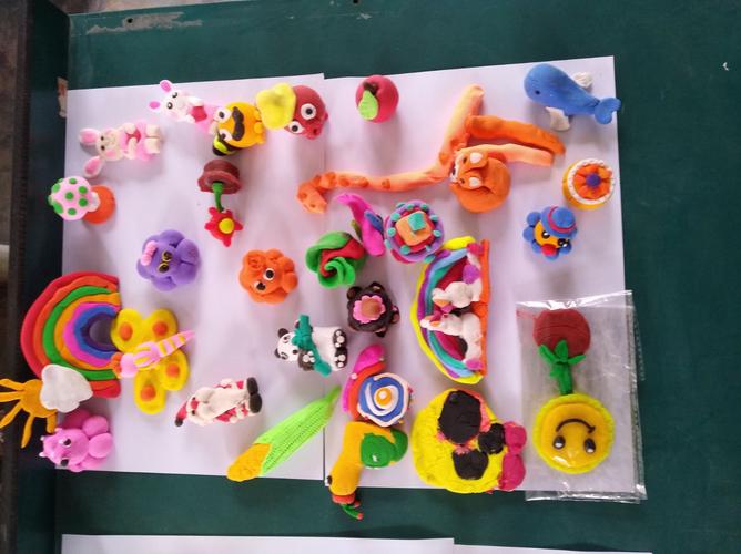 玉皇庙小学第一届橡皮泥手工制作大赛
