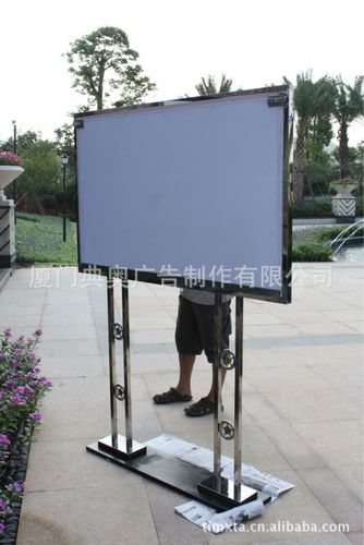 广告立牌 不锈钢广告展架 商场广告架 展示架立牌 户外立牌设计