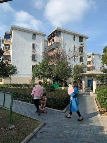 阳羡新村3室2厅1卫