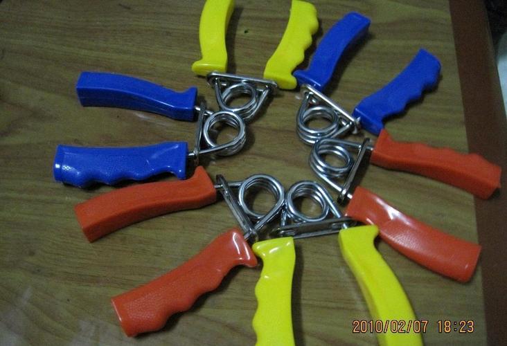 2010全新丙希新料空芯握力器