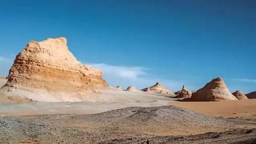 世界上天青石矿藏量最多的地方是青海茫崖地区 占全世界已探明储量