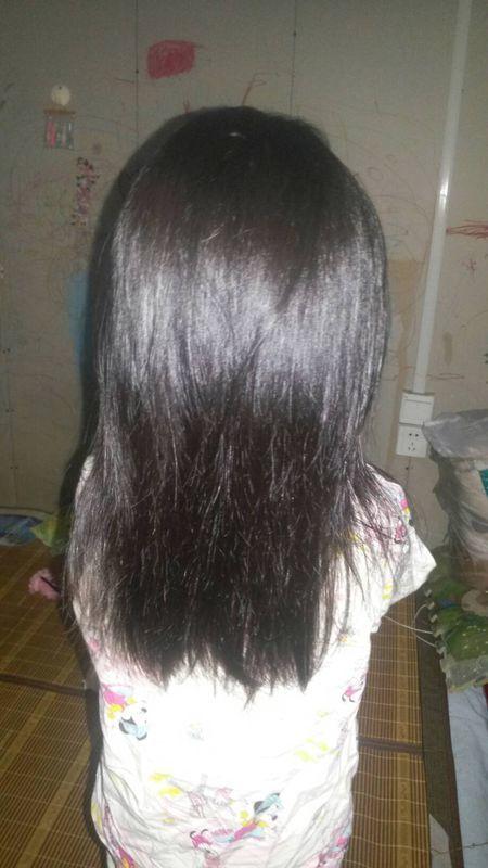 听说用木梳梳头能使头发长的快,但一天最好梳几次,每次又要梳多少下