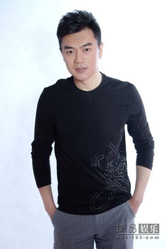 王品一演反派队长保守机密 角色尽显"帅"与"坏"