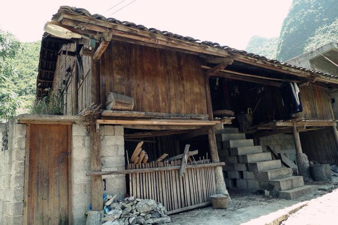 广西干栏式建筑民居---走进吞力屯