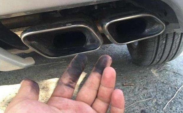 排气管发黑,说明发动机积碳了靠谱吗?|油箱|燃油|||室