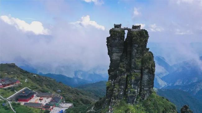 梵天净土世界遗产贵州第一山梵净山自驾旅居全攻略