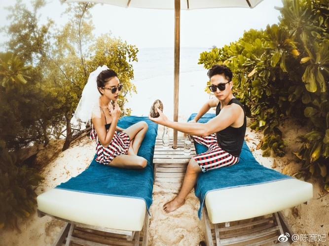 陈彦妃结婚晒结婚证和婚纱照陈彦妃老公姓陈