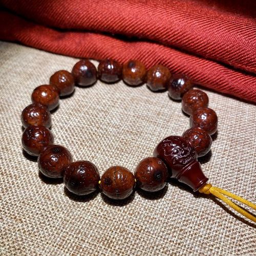 说来说去凤眼菩提到底适合搭配什么配饰呢?