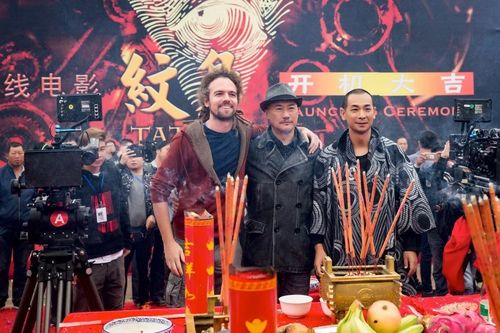 纹身西部纵横象山影视城开机亦正亦邪赵文卓刺绘爱恨情仇
