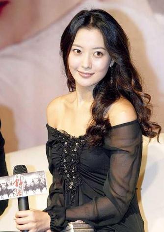 金喜善拍裸照林志玲陷陪睡门 揭被朋友出卖的明星