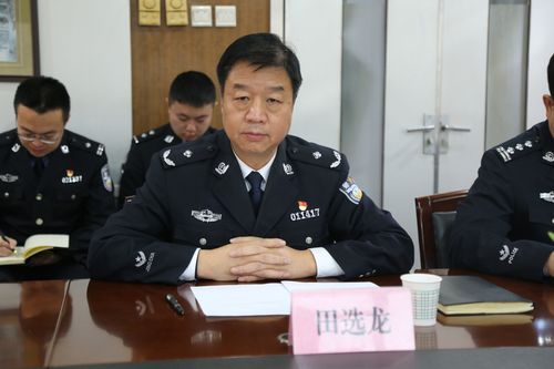 田选龙政委参加签约仪式