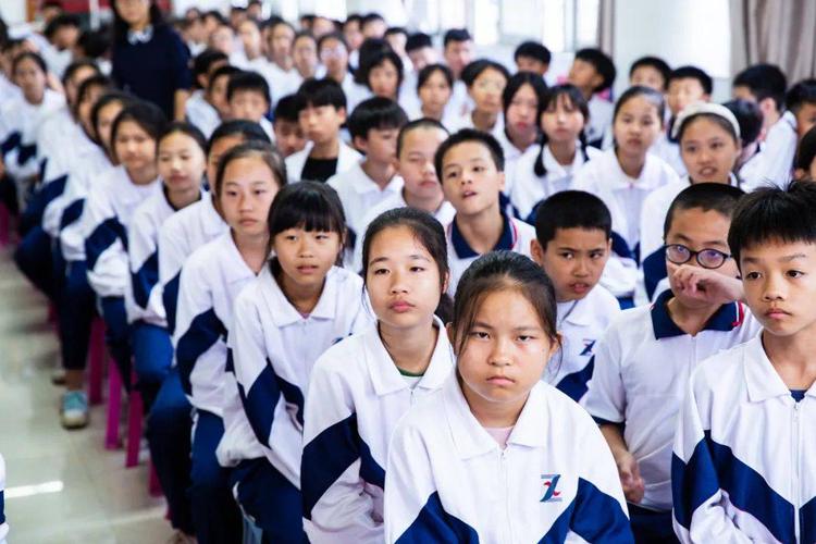 校园防艾防欺凌 教育先行 | 汕头市新溪第一中学开展青少年防艾防欺凌
