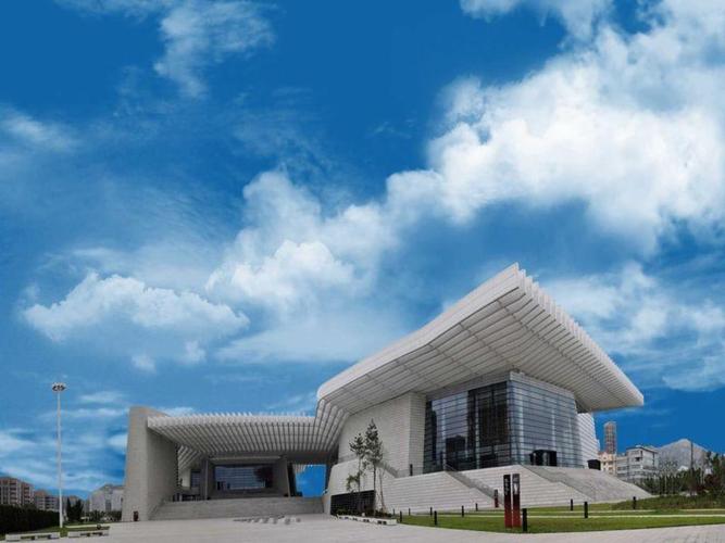 国信青岛海天大剧院酒店 (guoxin haitian theatre hotel)