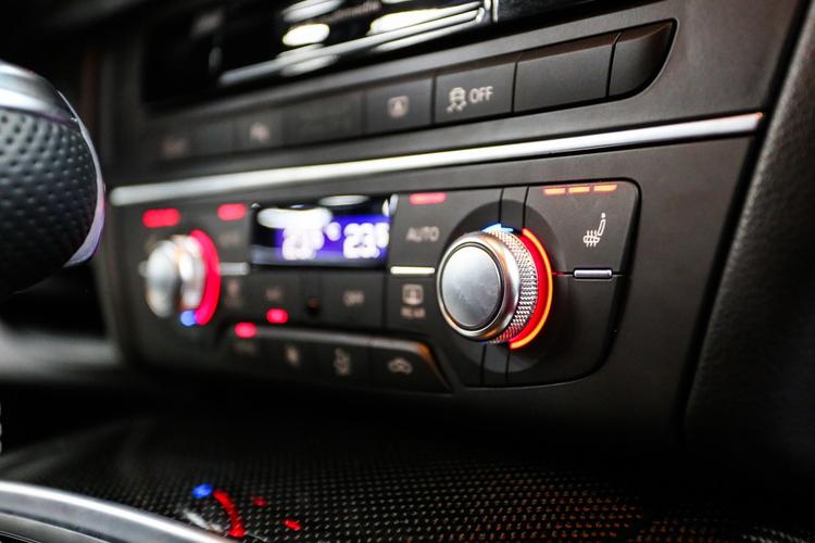 奥迪a6(c7)座椅加热