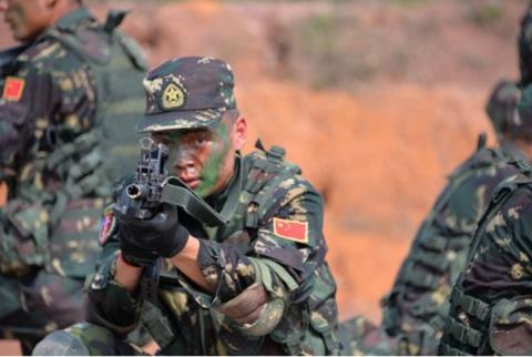 战之必胜某特战旅告诉你啥叫中国钢铁侠