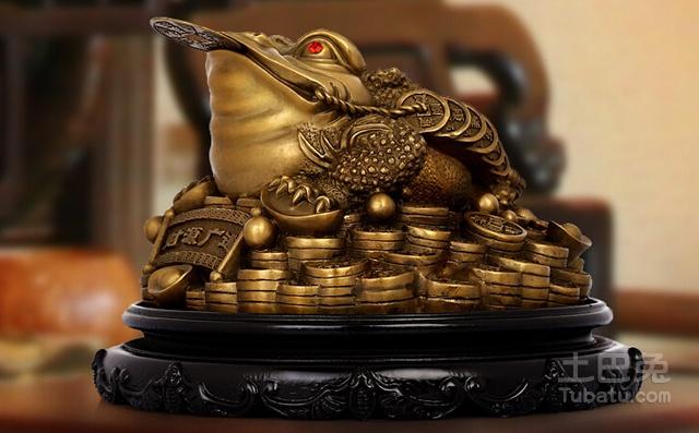 三脚金蟾的寓意风水摆件三脚金蟾有哪些寓意