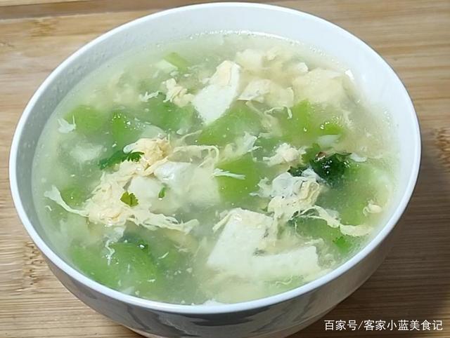 这道快手汤我家一周做3次,营养好喝又易做,家里大人小孩都爱喝